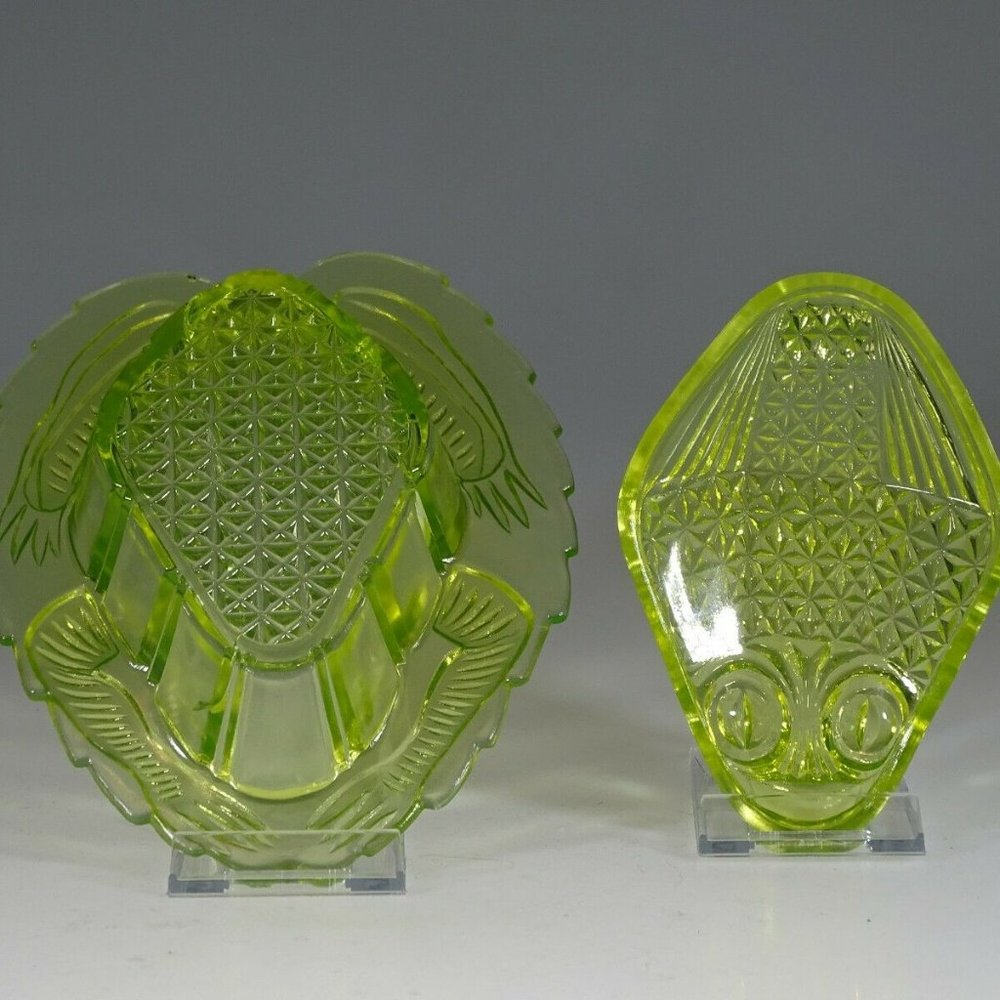 Rare LTD edition Vaseline Glass Frog Covered Dish